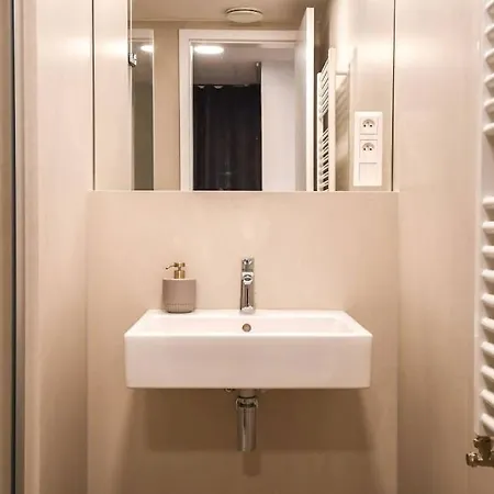 Skypark Luxury With Skyline View & Free Parking Bratysława