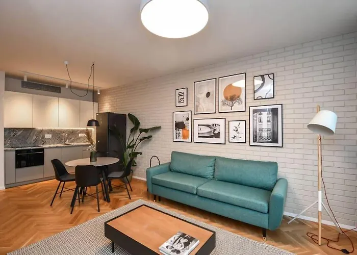 Apartmán Skypark Luxury With Skyline View & Free Parking