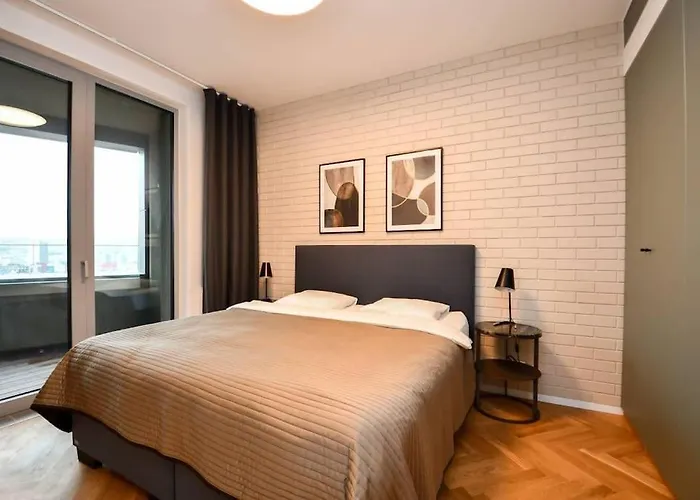 Skypark Luxury With Skyline View & Free Parking * Bratislava