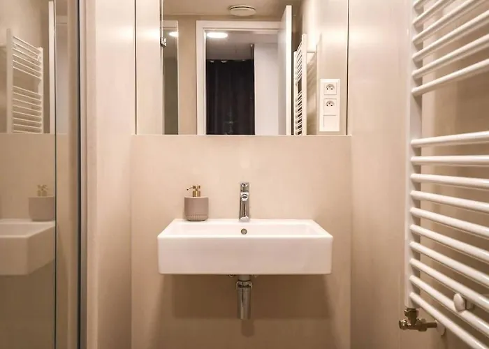 Skypark Luxury With Skyline View & Free Parking Bratislava